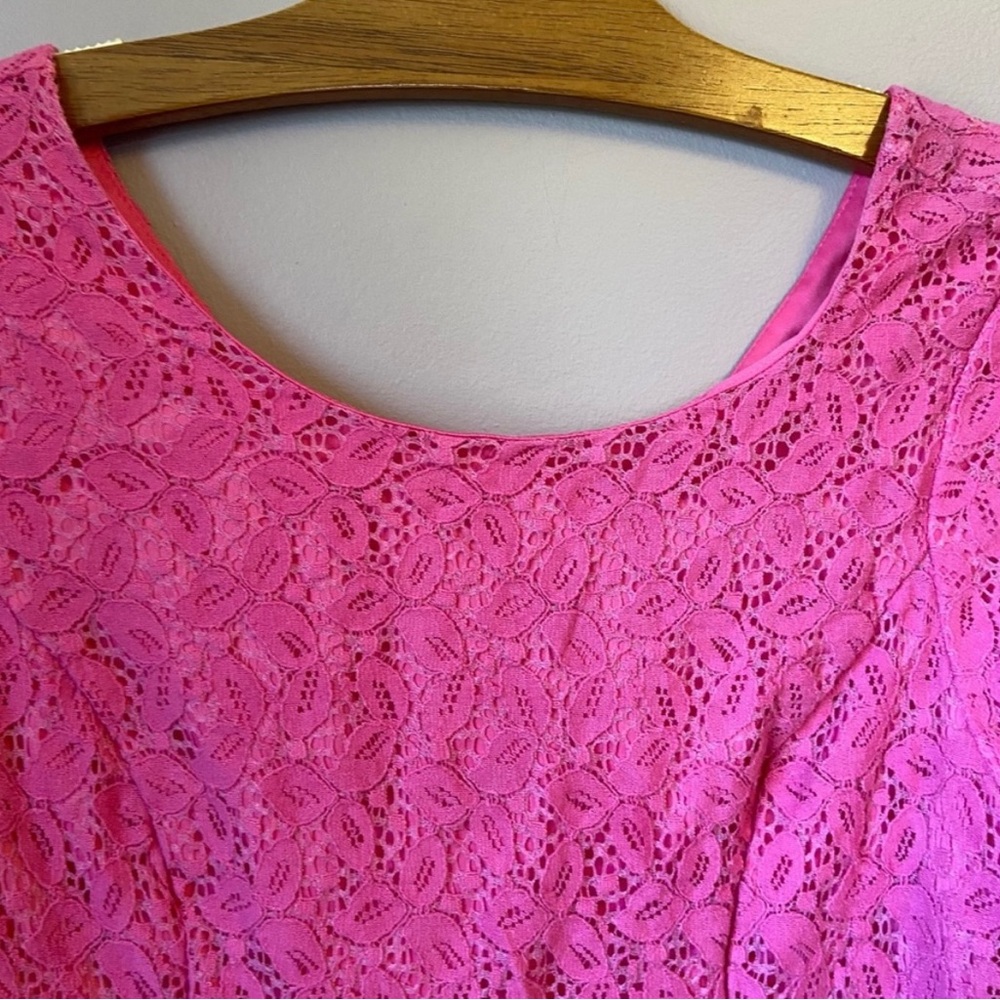 ✨3/$20✨ G21 Women’s Pink Lace Short Sleeve Dress - Picture 3 of 9